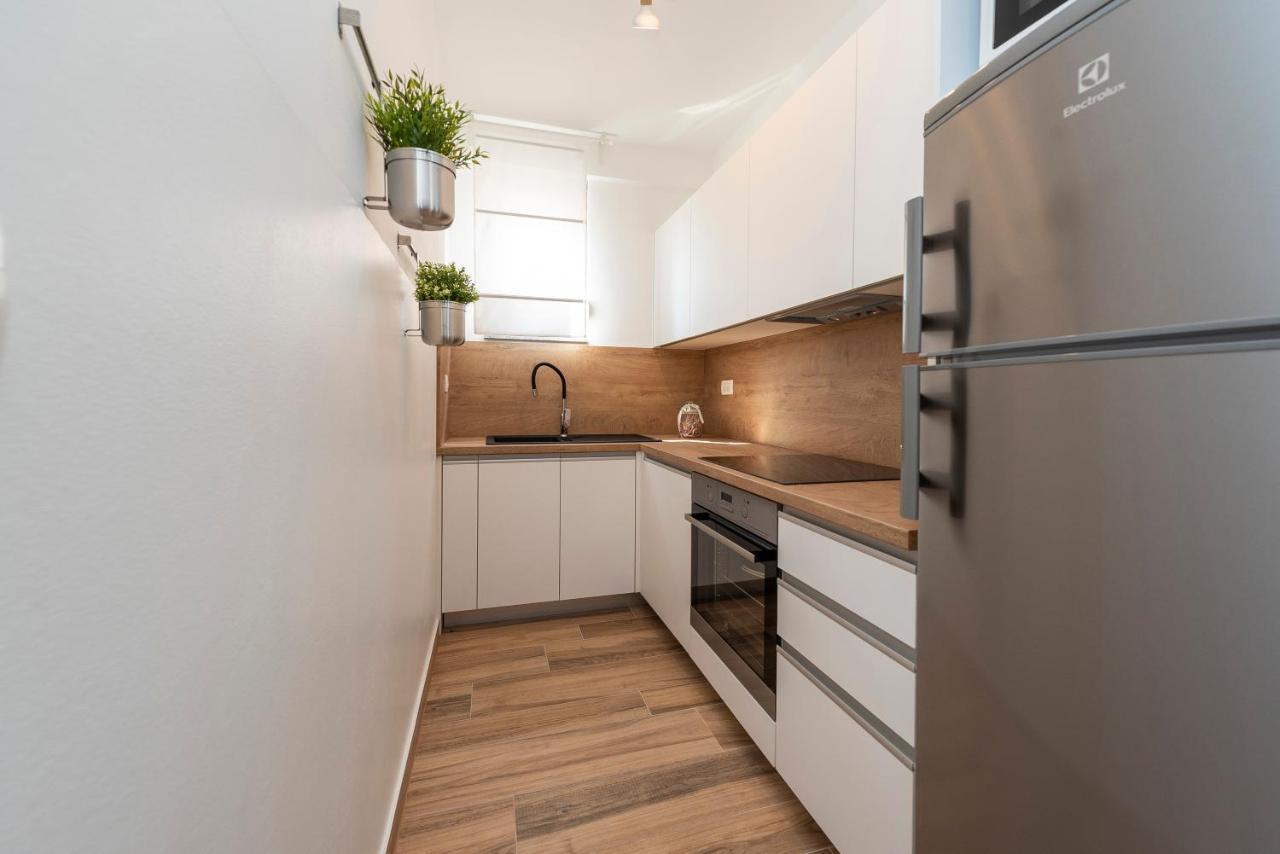 Luxury Apartments - La Vir 1 & 2 Bagian luar foto
