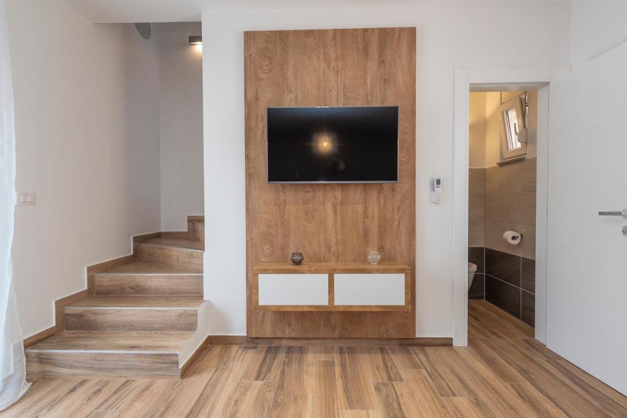 Luxury Apartments - La Vir 1 & 2 Bagian luar foto